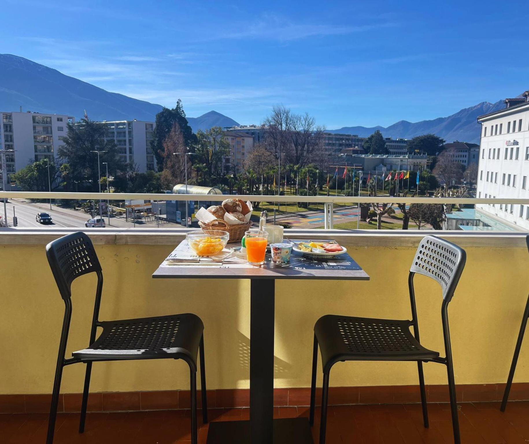 Hotel Rondinella Locarno Exterior photo