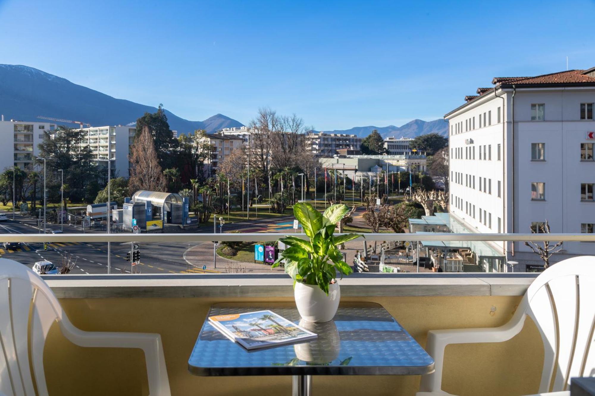 Hotel Rondinella Locarno Exterior photo