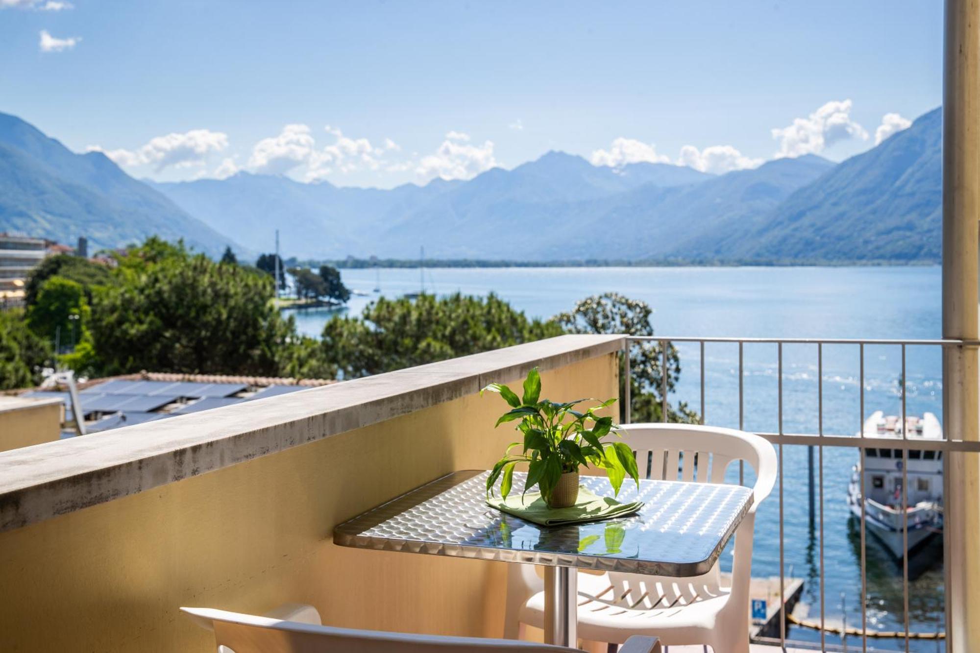Hotel Rondinella Locarno Exterior photo