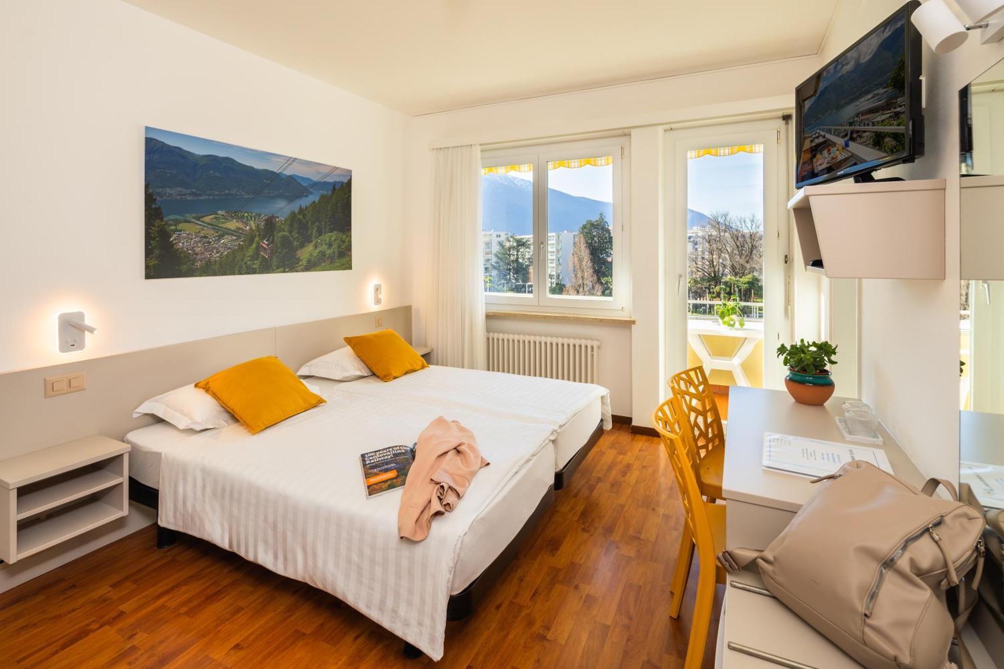 Hotel Rondinella Locarno Exterior photo