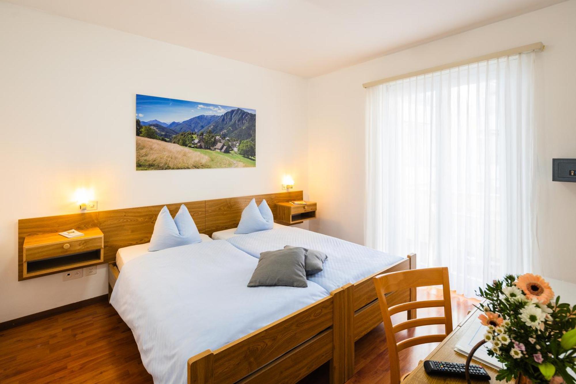 Hotel Rondinella Locarno Exterior photo