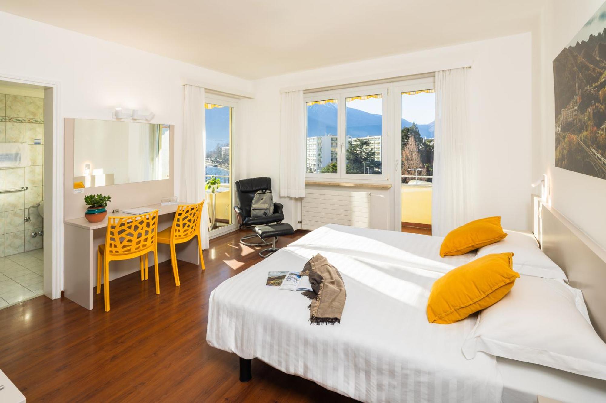 Hotel Rondinella Locarno Exterior photo
