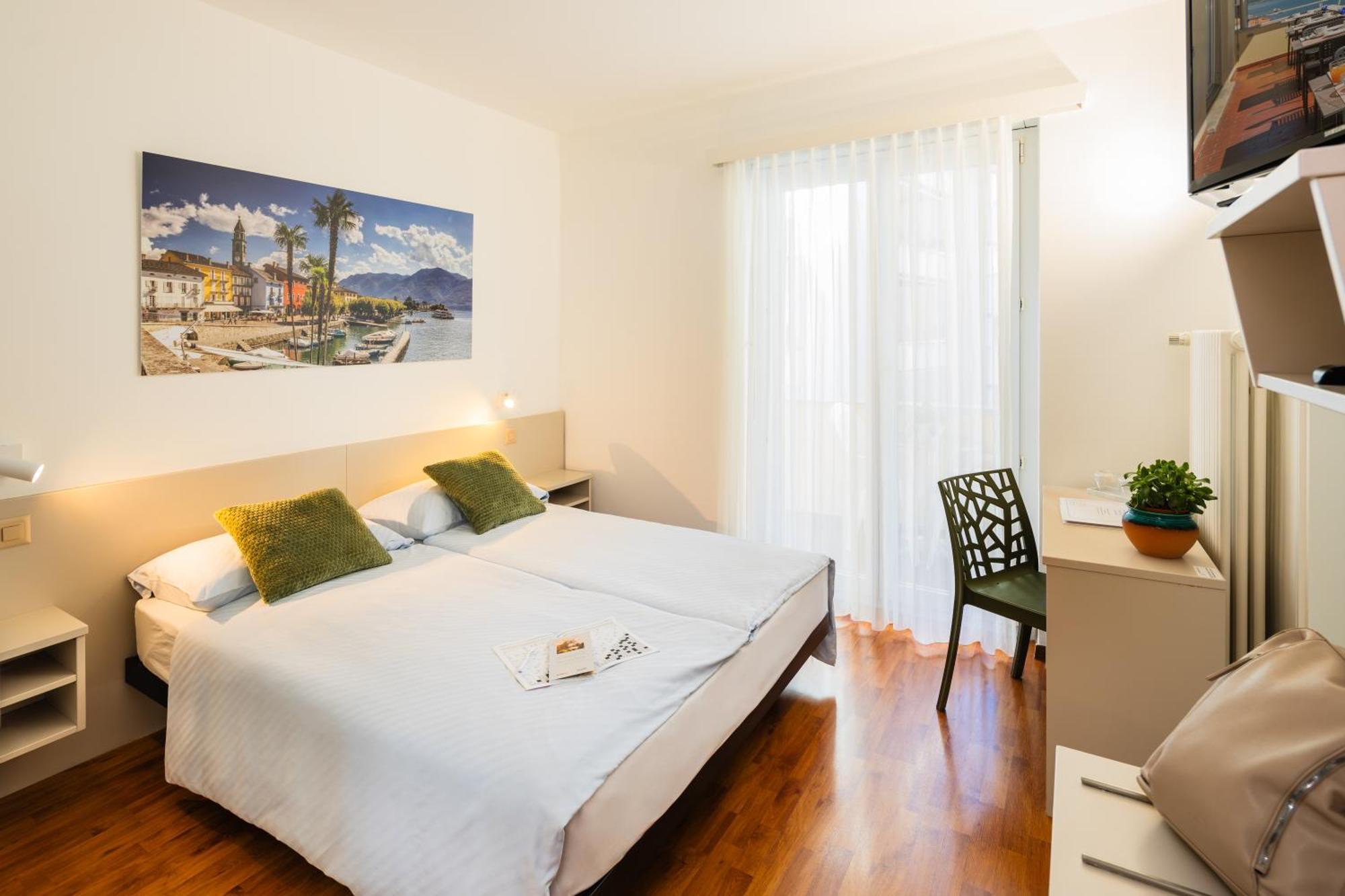 Hotel Rondinella Locarno Exterior photo